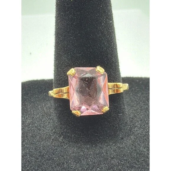 10K Yellow Gold Pink Gemstone Ring Size 7 Vintage Rectangular Stone - Picture 7 of 10